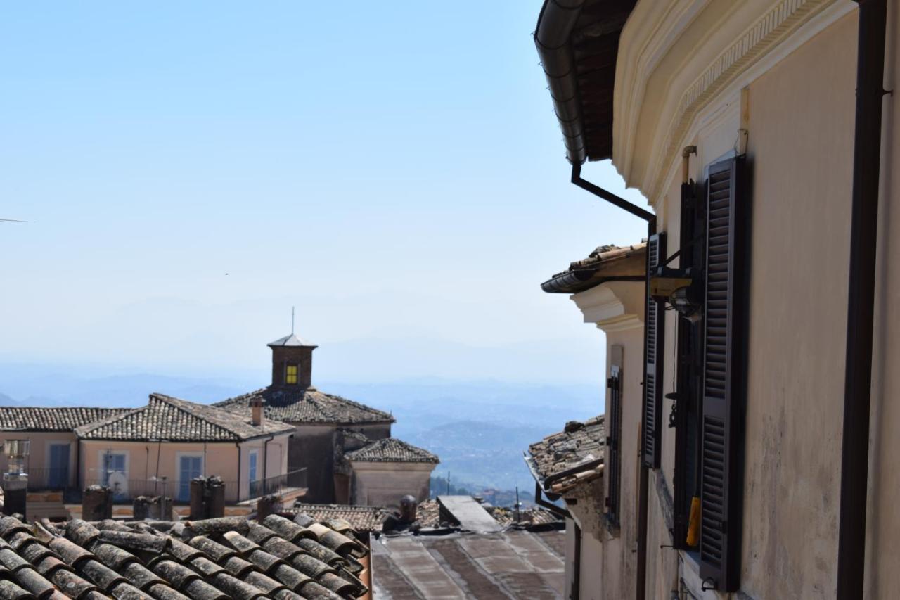 Domus - Casa Vacanza B&B Veroli エクステリア 写真